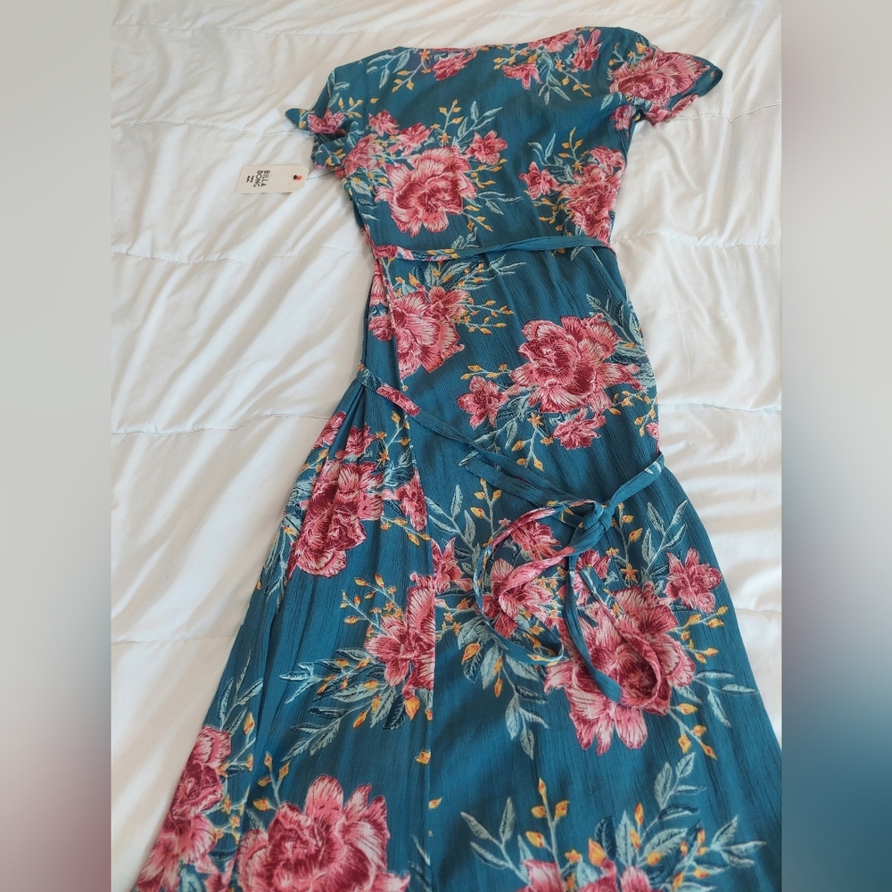NWT Billabong Floral Midi Wrap Dress Small - Picture 6 of 9